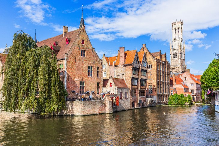 C:\Users\Esy\Desktop\Belgium\belgium-top-rated-attractions-places-to-visit-canals-bruges.jpg