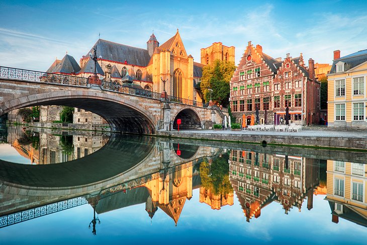 C:\Users\Esy\Desktop\Belgium\belgium-top-rated-attractions-places-to-visit-ghents-canals.jpg