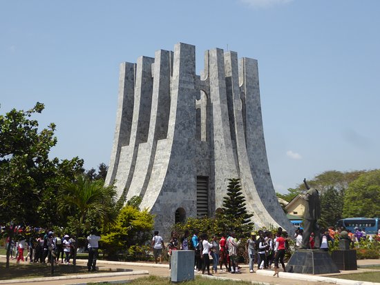 C:\Users\Esy\Desktop\Ghana pix collection\dr-kwame-nkrumah-s-mausoleum.jpg