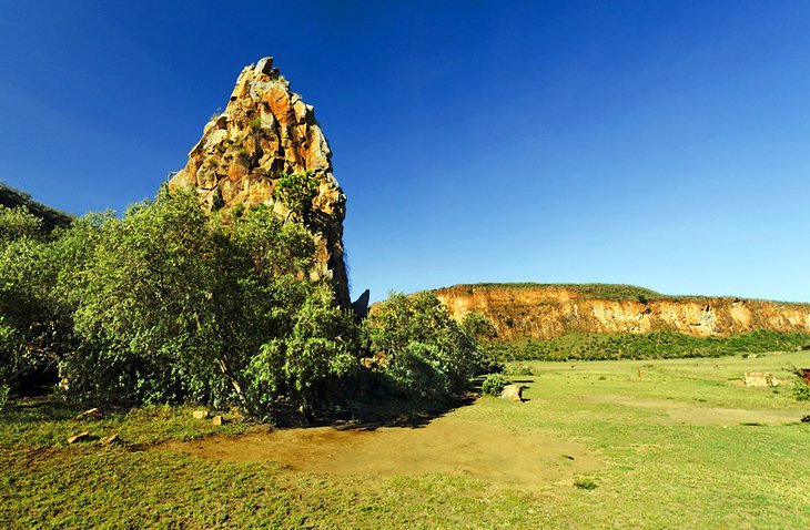 C:\Users\Esy\Desktop\kenya pix\kenya-hells-gate-national-park.jpg