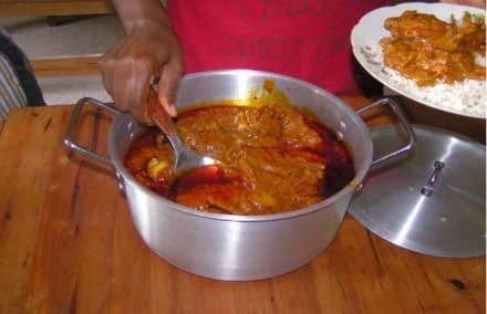 C:\Users\Esy\Desktop\Liberia\Liberian-Palm-Butter-Soup-Non-vegetarian-Main-Course-Gravy-640x478.jpg