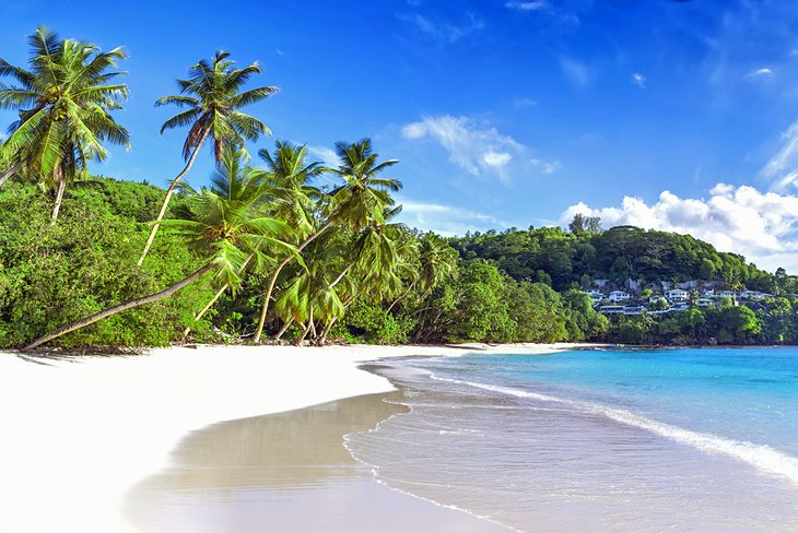 C:\Users\Esy\Desktop\Seychelles\seychelles-mahe-baie-lazare.jpg