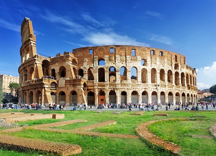 C:\Users\Esy\Desktop\Italy\italy-best-places-to-visit-rome-colosseum.jpg