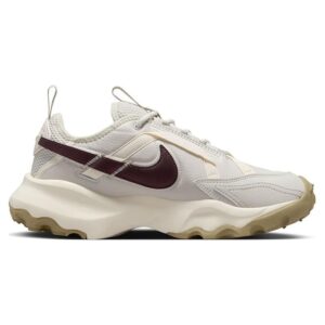 Nike DD9682-003 - EU 38